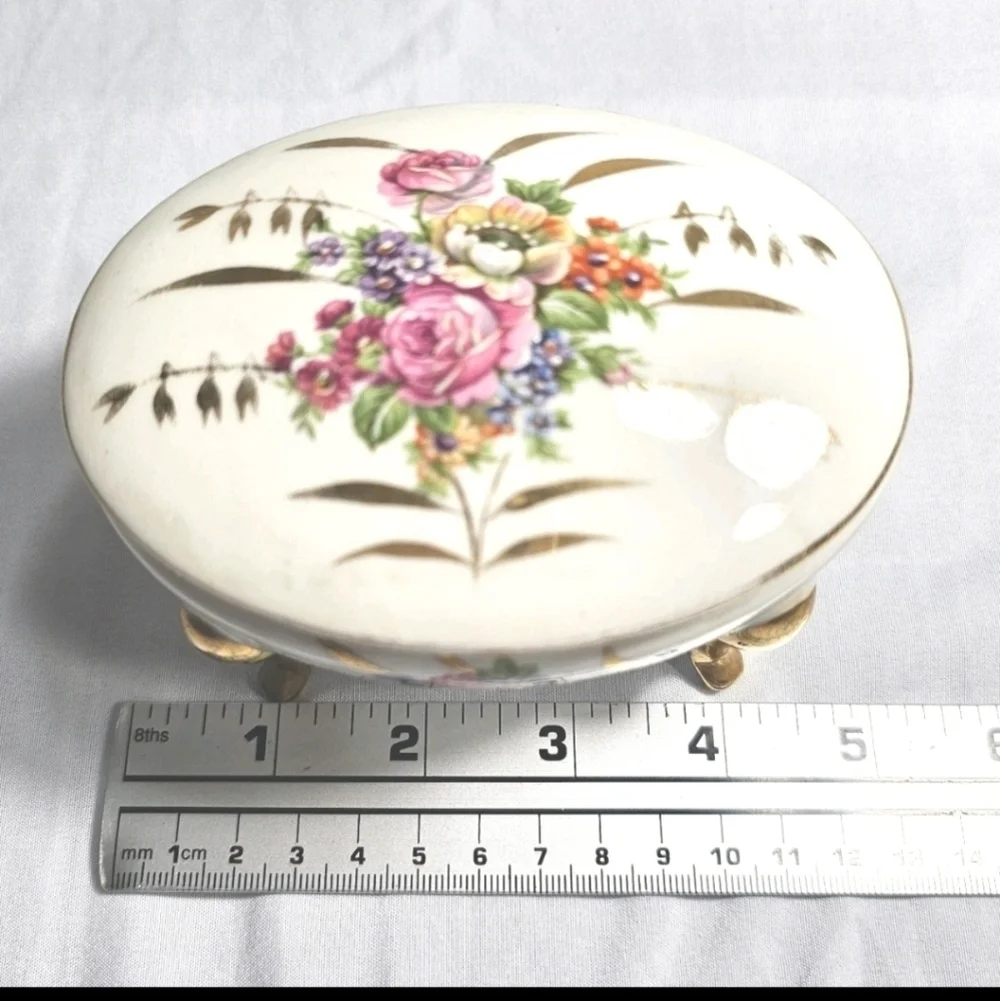 LIMOGES FRANCE EGG SHAPE FLORAL HANDPAINTED FOOTED WHITE VINTAGE TRINKET BOX